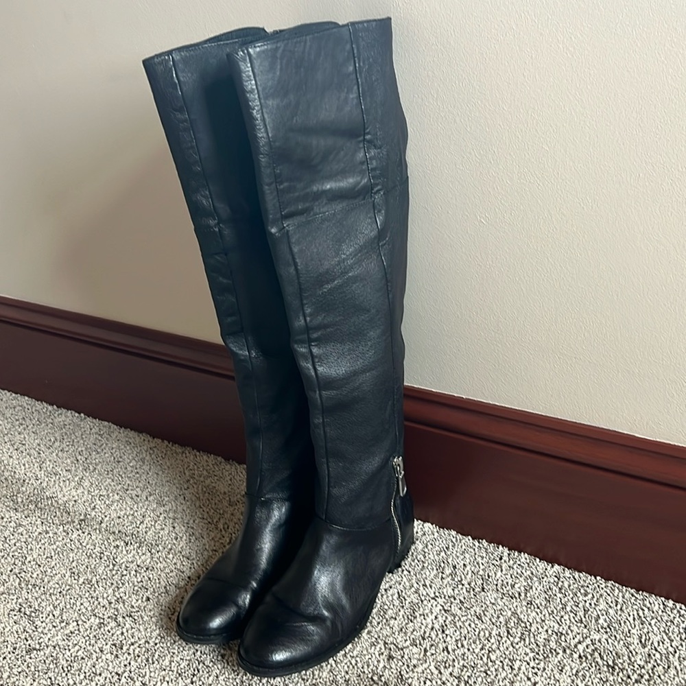 OVER THE KNEE BOOTS 😎